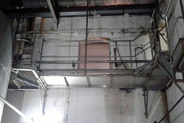 Fabricación pasarelas para tránsito